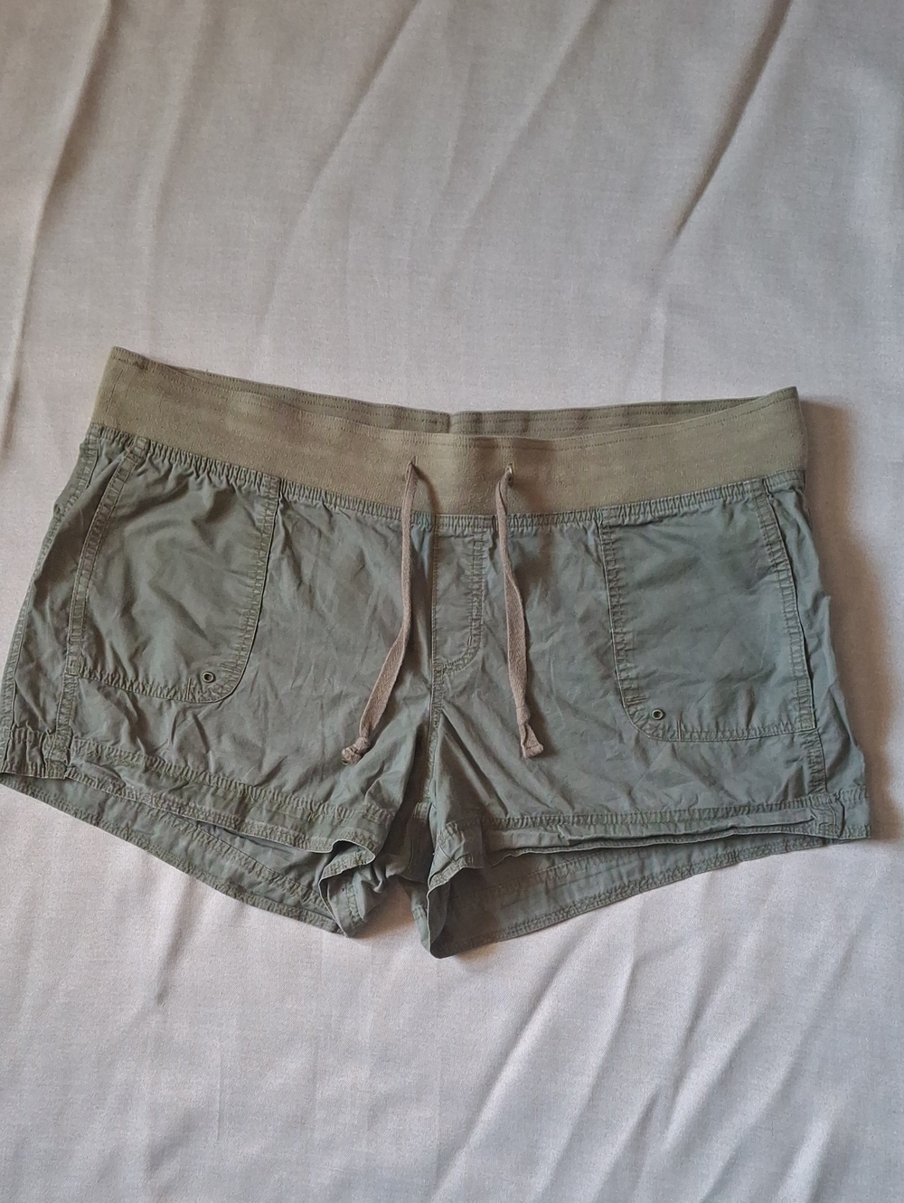 B.U.M. Equipment Olive Green Cargo Drawstring Shorts - Women's XL